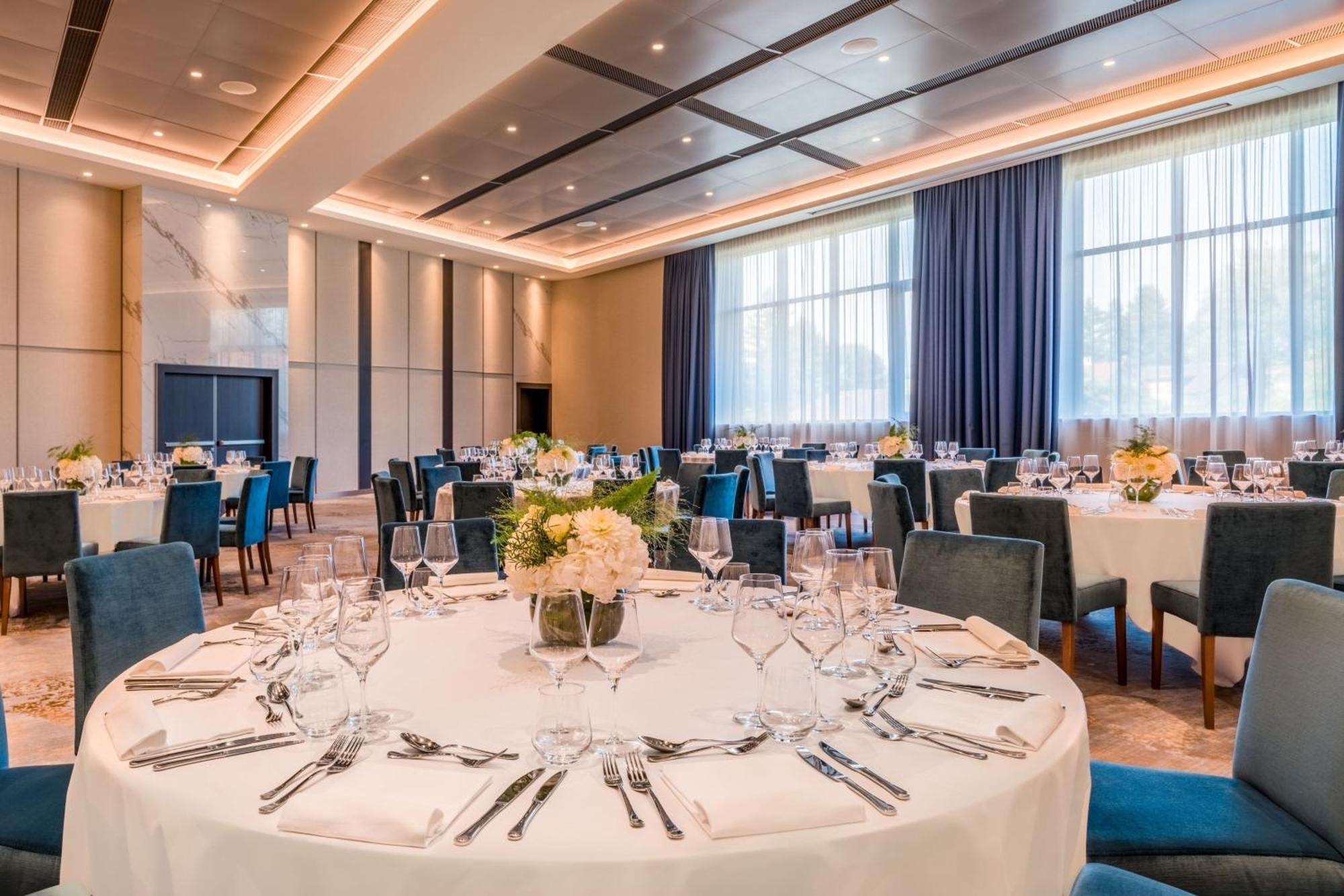 Geneva Marriott Hotel Мерен Экстерьер фото