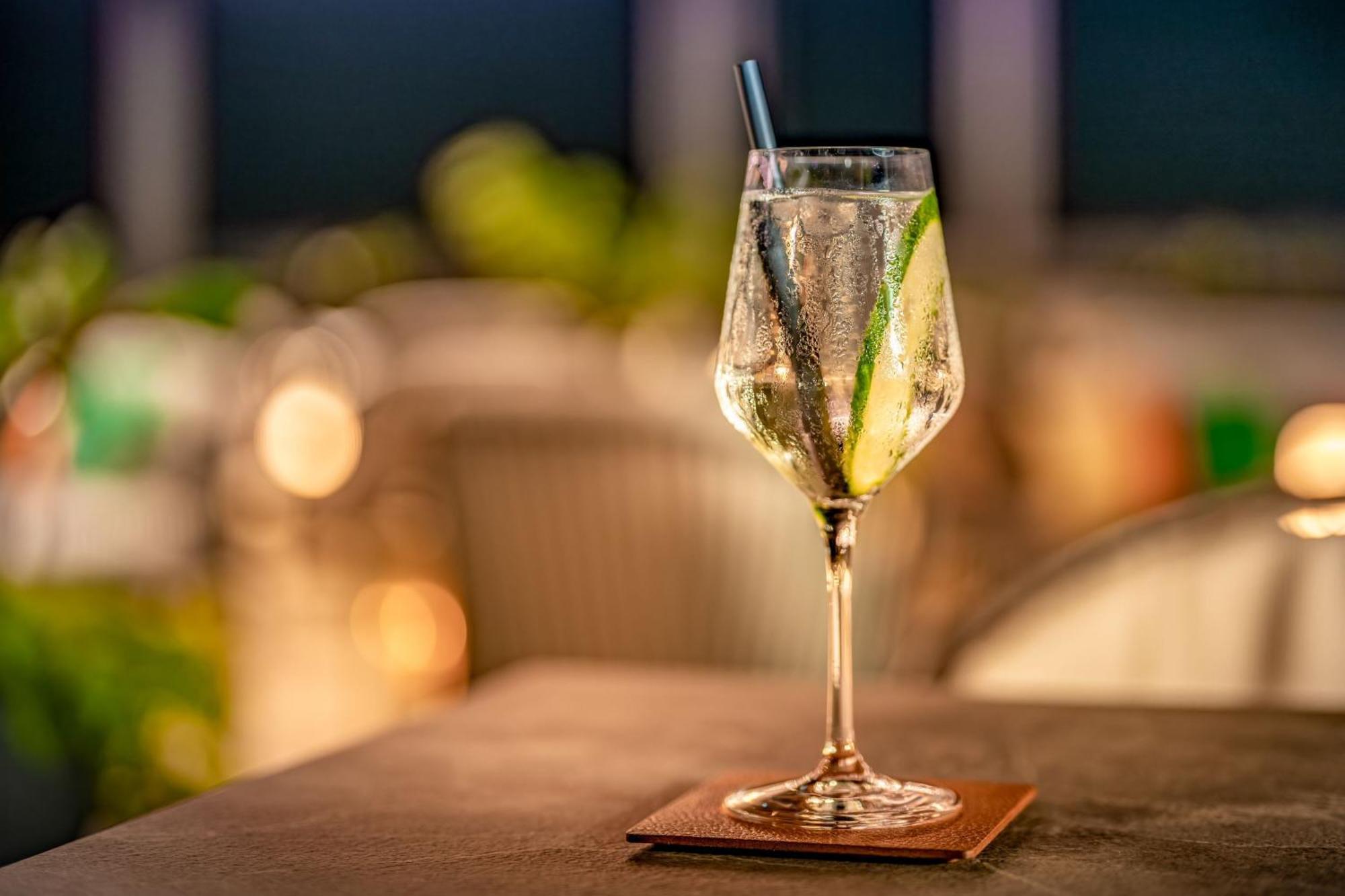 Geneva Marriott Hotel Мерен Экстерьер фото